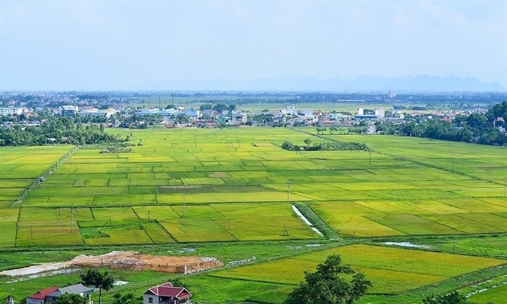 Đóng đủ tiền sử dụng đất trước 1/8/2024 có được tính lại, hoàn tiền theo quy định mới?