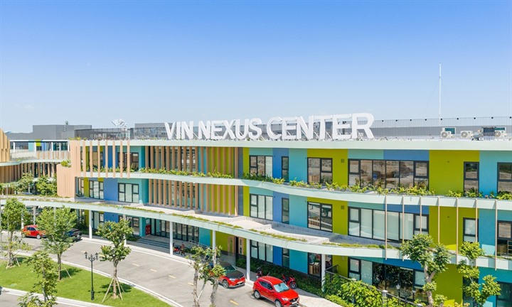 Vin Nexus Center: Trường học hạnh phúc hình trái tim và những gam màu rất “lạ”