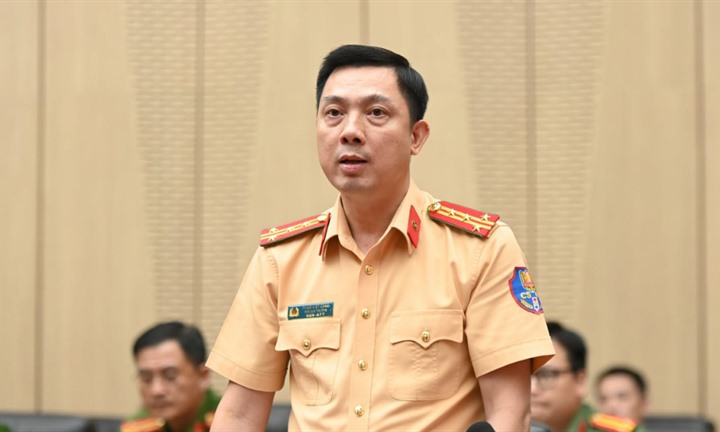Bộ Công an thông tin tiến độ thí điểm triển khai làn vượt xe trên một số đường cao tốc