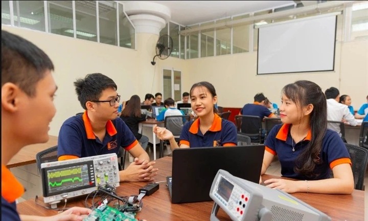Học phí thấp hơn mức trần: Căn cứ nào để xác định mức học bổng cho sinh viên?