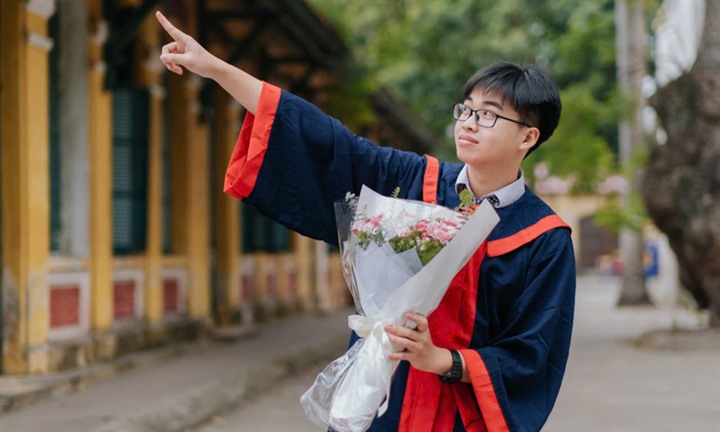 Bộ Giáo dục và Đào tạo nêu điều kiện thủ khoa được áp dụng chính sách thu hút người tài