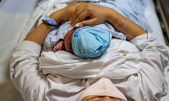 Bộ Y tế đề xuất cho phép người vợ dùng tinh trùng của chồng đã qua đời để sinh con