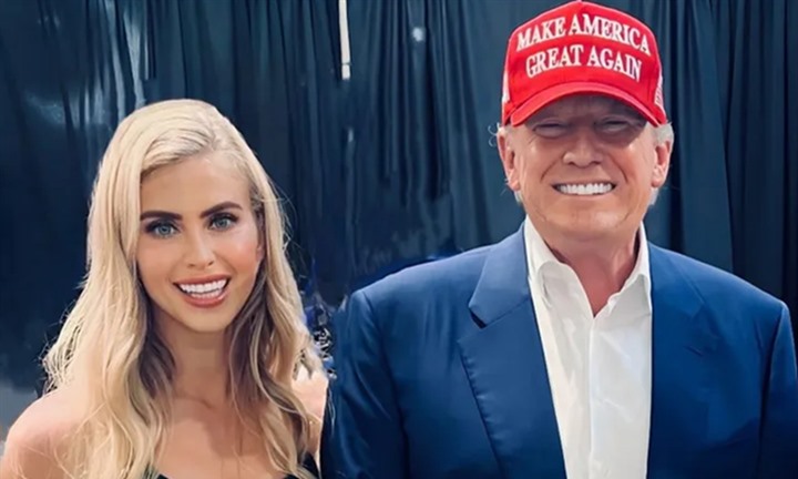 Ông Trump có thư ký báo chí mới, là “người ủng hộ trung thành và xuất sắc”