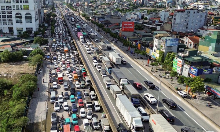 Hà Nội khuyến cáo lưu thông an toàn trên đường Vành đai 3 và các cây cầu trọng điểm