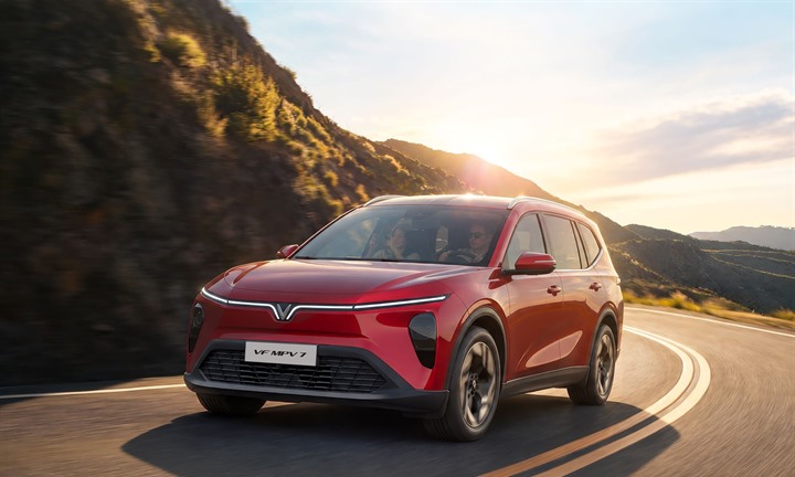 Rộng cho 7 người, đi 450 km: VF MPV 7 “cân trọn” chuyến đi cả nhà