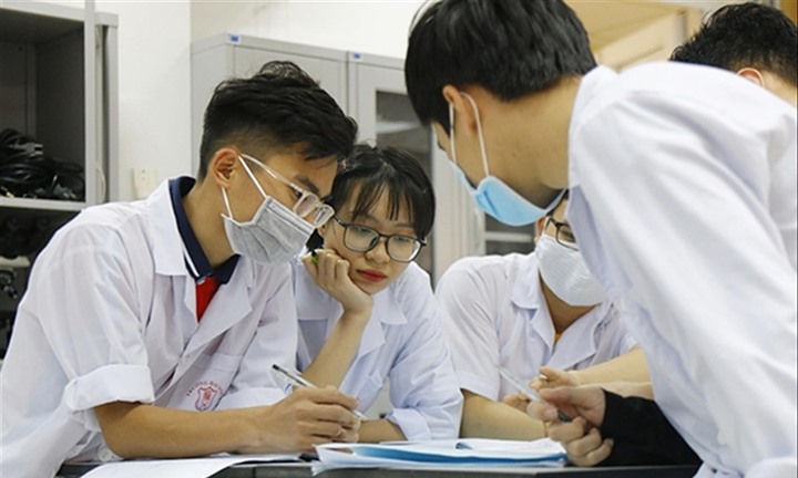 Dự thảo mới của Bộ Y tế: Bác sĩ nội trú chỉ được thi một lần, trượt kiểm tra năng lực hai lần sẽ bị buộc thôi học