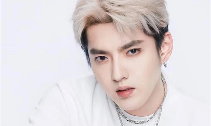 Xôn xao hình ảnh Ngô Diệc Phàm sau 5 năm ngồi tù, sự thật bất ngờ được hé lộ