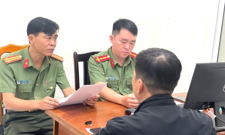Bị phạt 7,5 triệu đồng vì chuyển cuộc gọi đòi nợ sang đường dây nóng của công an