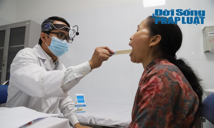 Hà Nội: Cận cảnh hoạt động khám sức khỏe định kỳ tại một phường có gần 20000 người cao tuổi