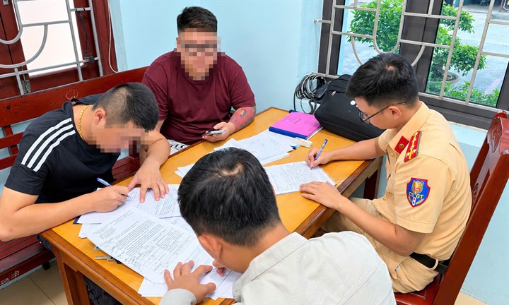 Xử phạt thanh niên 19 tuổi 8 lần vi phạm giao thông qua camera giám sát