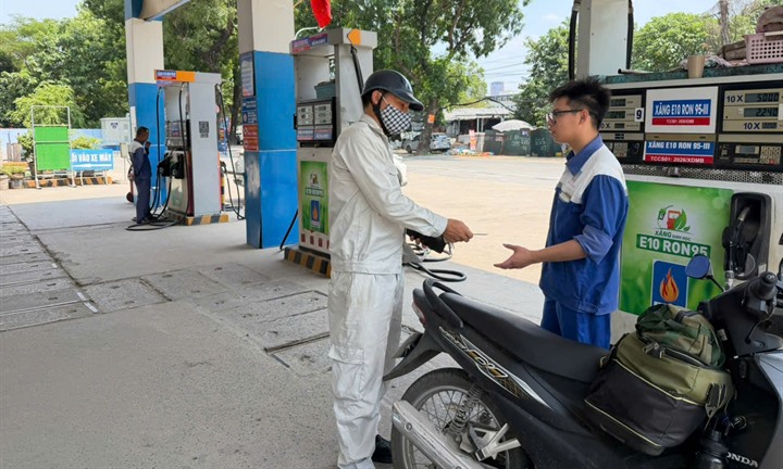 Giá xăng dầu ngày 19/10: Giá dầu thế giới giảm, xăng trong nước sẽ có mức mới trong tuần này