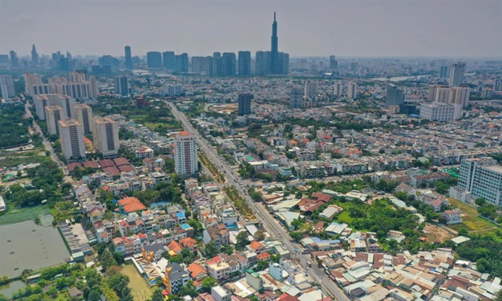 Xây nhà trên đất nông nghiệp trước khi sổ đỏ bị hủy, xử lý thế nào?