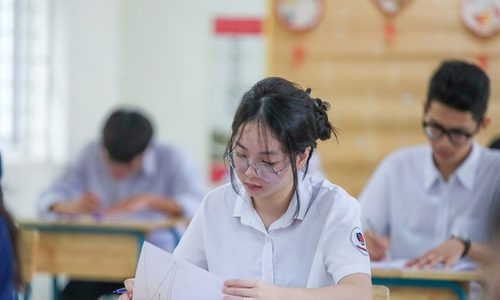 Lời giải nào cho kỳ thi vào lớp 10 năm học tới?