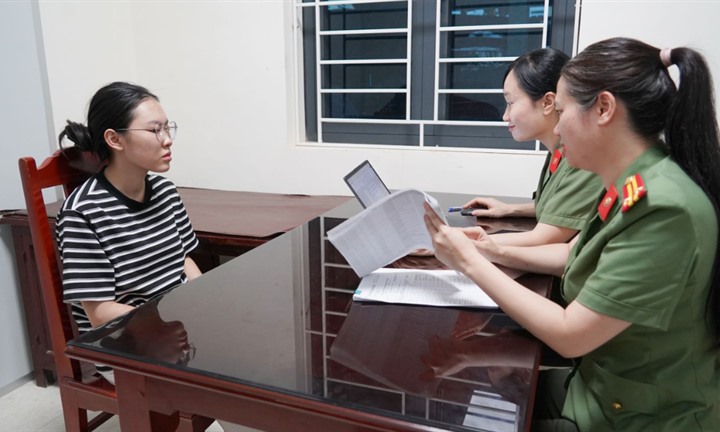 Bắt cô gái 25 tuổi ở Thanh Hóa, bóc trần chiêu