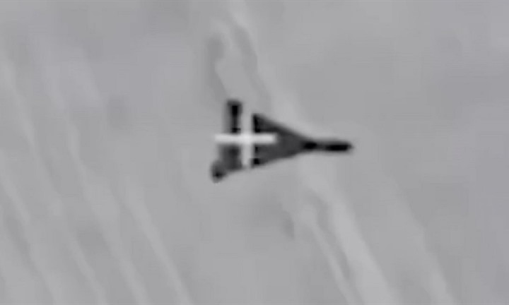 UAV Geran-4 Nga lao đến, pháo phòng không Ukraine dồn hỏa lực