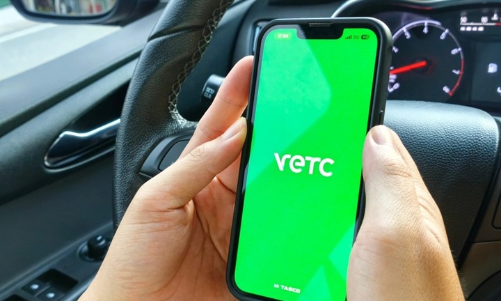 Bộ Xây dựng báo cáo những gì về vụ VETC, ePass thu phí 6.600 đồng/tháng?
