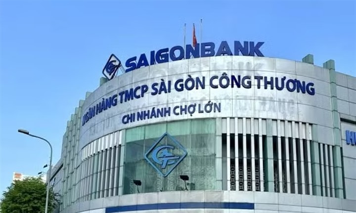 Một ngân hàng giảm lợi nhuận 79% trong quý III