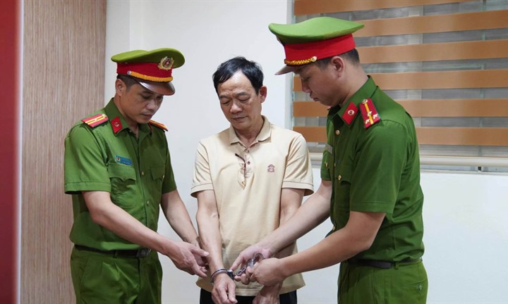 Vụ Bí thư, Chủ tịch xã Hợp Kim bị bắt: Khởi tố thêm một bị can, hé lộ lời hứa 
