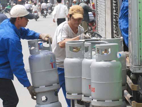 Giá gas tăng thêm 5.000 đồng từ ngày 1/3