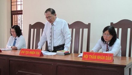 Tòa lại bác đơn kiện vụ ngộ độc bánh mì tại Bến Tre