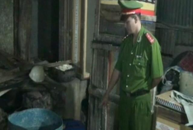 Phát hiện cơ sở dùng hóa chất tẩy nội tạng