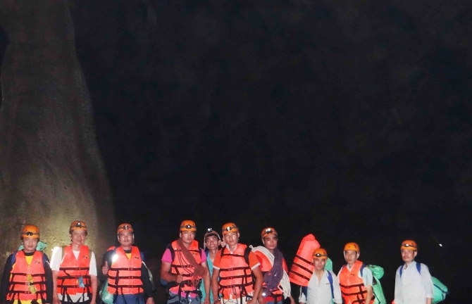  Tuyến “xuyên hang Tối” được khảo sát thành công