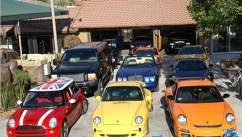 Ngắm bộ sưu tập siêu xe khủng của những chàng rể đại gia showbiz Việt