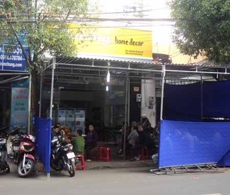 Đang ẩu đả, cầm dao giấu trong người đâm bạn gục tại chỗ