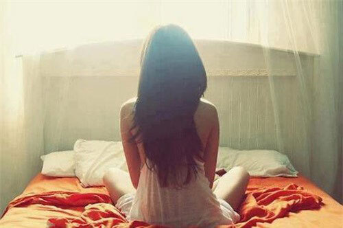 Thất vọng vì bạn trai đòi vào nhà nghỉ kiểm tra trinh tiết