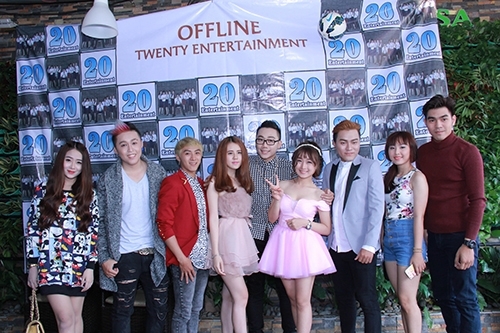 Dàn trai xinh gái đẹp “Phim cấp 3″ quậy tưng bừng trong buổi họp fan