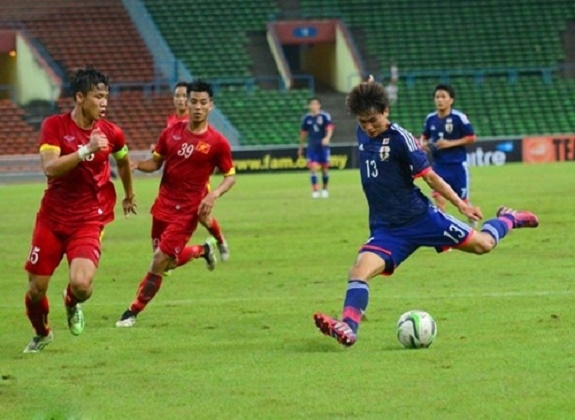 BLV Quang Huy ngầm trách Lê Thuỵ Hải, nhắc lại nghi án bán độ ở AFF Cup 2014