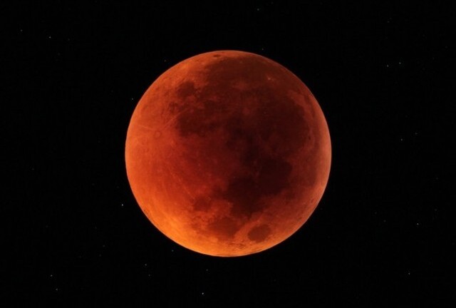 Giải mã hiện tượng “Trăng máu” là gì?