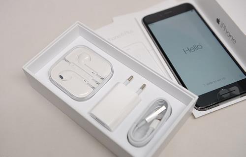 Giá iPhone 6, iPhone 6 Plus chính hãng là bao nhiêu sau khi giảm hàng loạt?