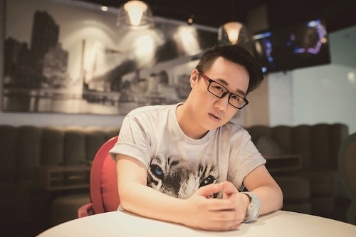 Trung Quân Idol bức xúc vì bị tố chụp ảnh nude