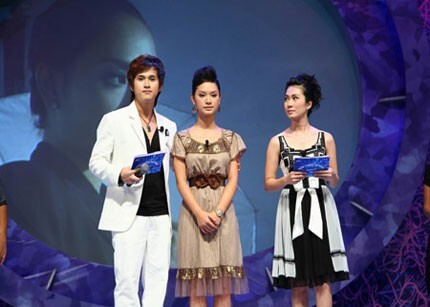 Vietnam Idol: Điểm yếu MC bao giờ thôi lặp lại?