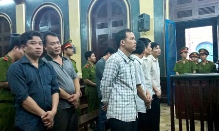 “Sập bẫy” nhóm cờ bạc bịp, đại gia bị 