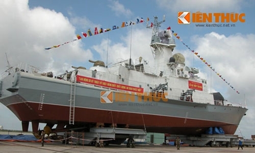 Hải quân Việt Nam sắp nhận 2 tàu tên lửa 379, 380