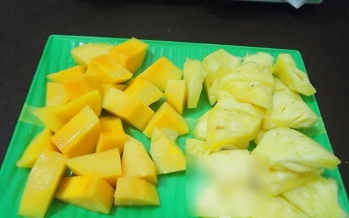 Cách làm sữa chua xoài dứa lạ miệng cho cả nhà