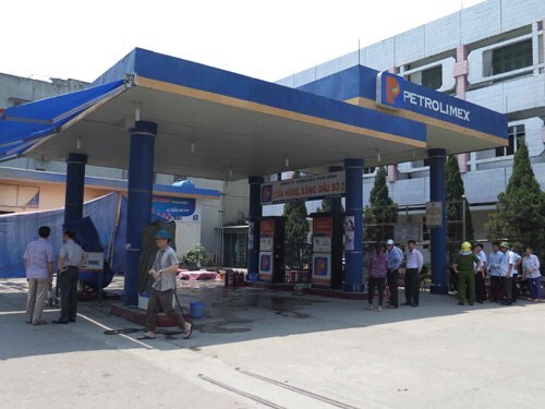 Nổ lớn, cháy dữ dội tại cây xăng làm 1 người thiệt mạng