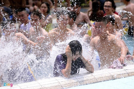 Vụ Công viên Nước Hồ Tây: Lời kể của nữ sinh bị