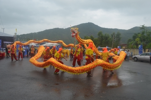 Đà Nẵng thông xe con đường du lịch độc nhất Việt Nam