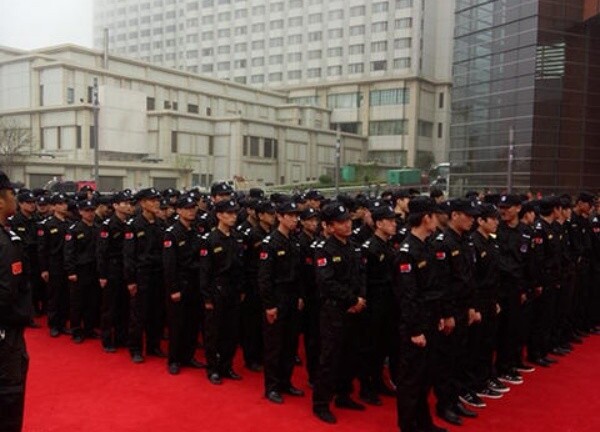 Phạm Băng Băng bỏ sự kiện vì 100.000 người ẩu đả, ngất xỉu