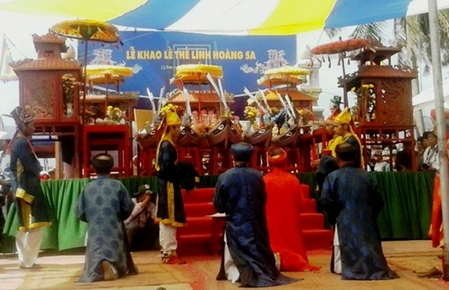 Trang nghiêm lễ khao lề thế lính Hoàng Sa ở Quảng Ngãi