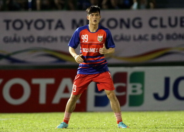 Công Vinh - chú cuội hay