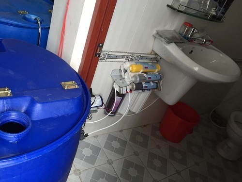 Nguy cơ vô sinh vì khăn giấy ướt giả sản xuất trong.. nhà vệ sinh