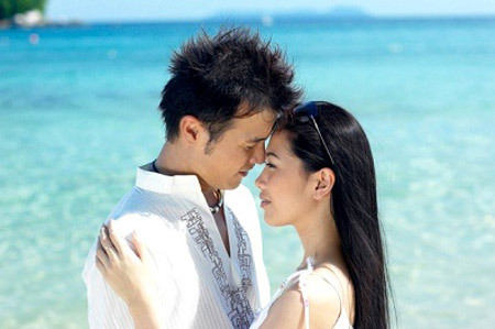 Đêm tân hôn, chồng nói dối vợ để đến với nhân tình