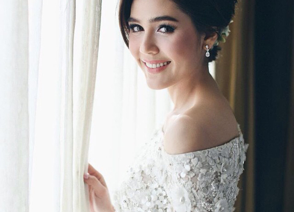 Thái Lan: Đại gia chi 70 tỷ đồng để đính hôn với