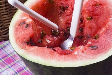 4 loại bệnh có thể chữa bằng phần vứt đi của dưa hấu