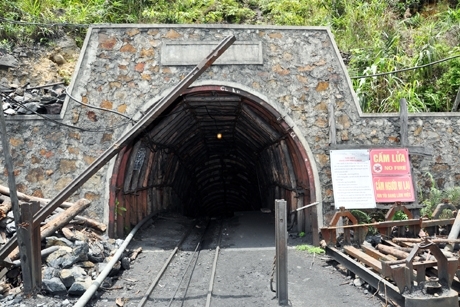 Tìm thấy hai công nhân tử nạn trong lò than bị sập