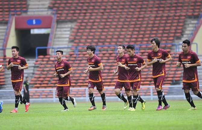 Nửa đêm, Miura bổ sung 2 tiền đạo dự SEA Games 28